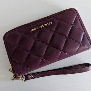 Michael Kors Jet Set Travel Wristlet - Plum